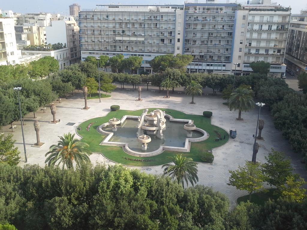 L'Attico Di Piazza Mazzini Rooms Lecce Exterior foto